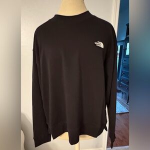 The North Face Evolution Women’s Classic Black Crewneck Sweatshirt
